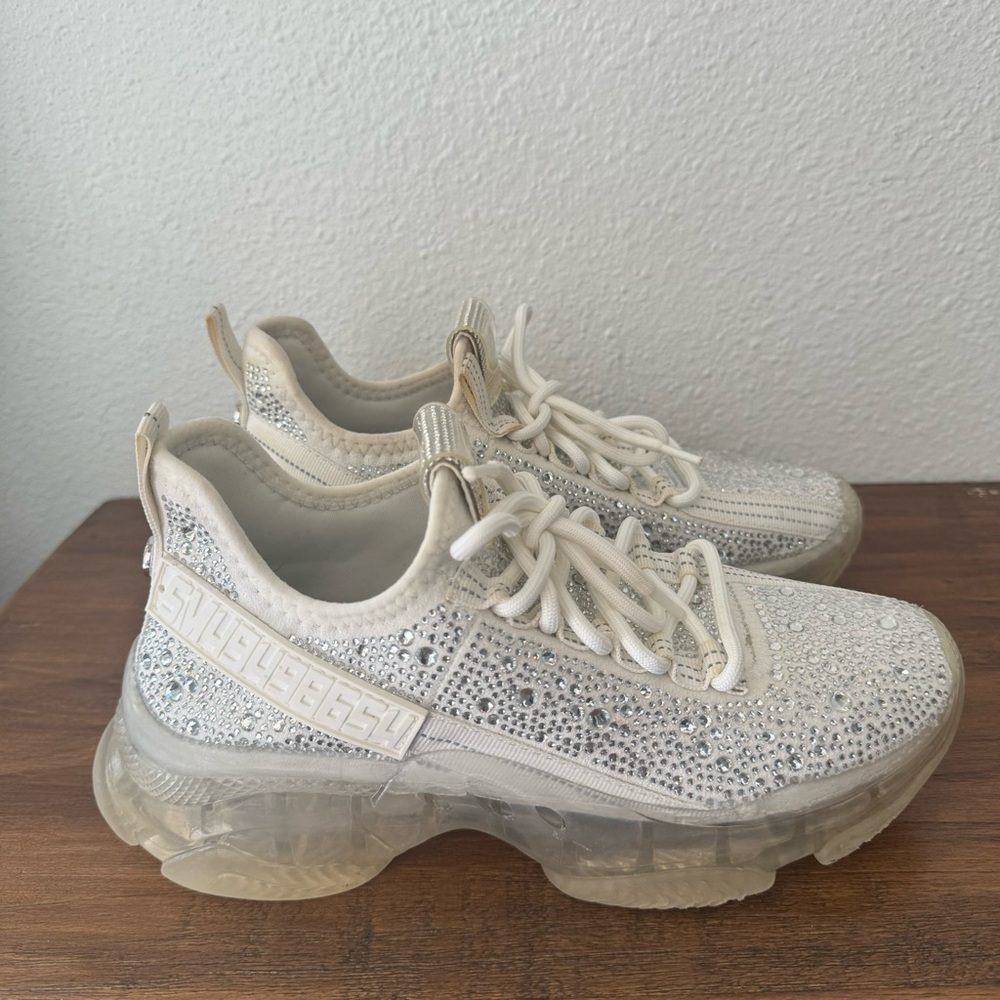 Steve Madden Women’s Maxima-R Rhinestones Embellished Concert Sneaker White, 8M